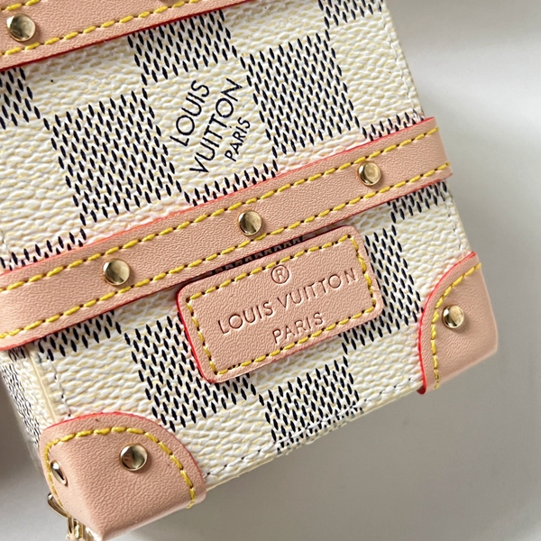 ブランドキーホルダー素材ディテール